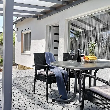 別荘 Otium Wellness Apartmanhaz