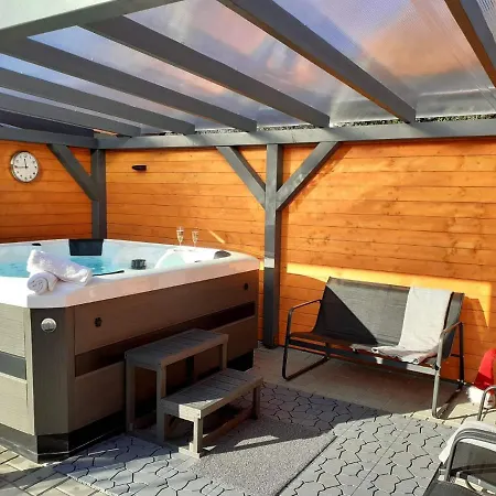 別荘 Otium Wellness Apartmanhaz *